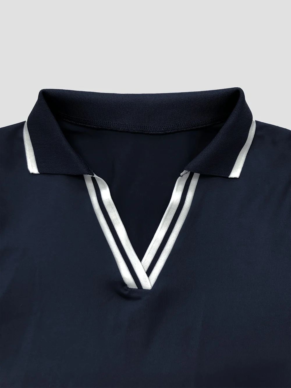 Breathable Navy Long-Sleeve Golf Polo in Stretch Knit Fabric