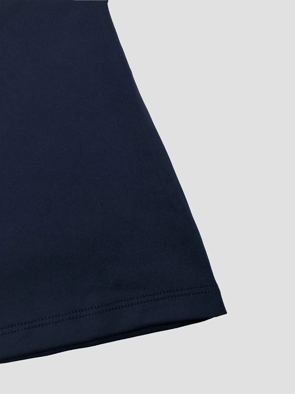 Breathable Navy Long-Sleeve Golf Polo in Stretch Knit Fabric