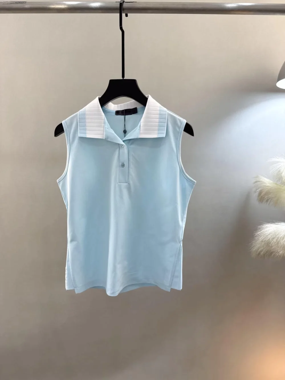 Cooling-Touch Quick-Dry High-Stretch Sleeveless Golf Polo with Notched Collar