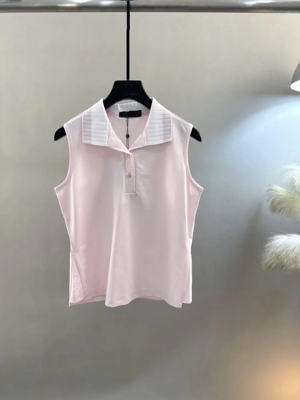 Cooling-Touch Quick-Dry High-Stretch Sleeveless Golf Polo with Notched Collar