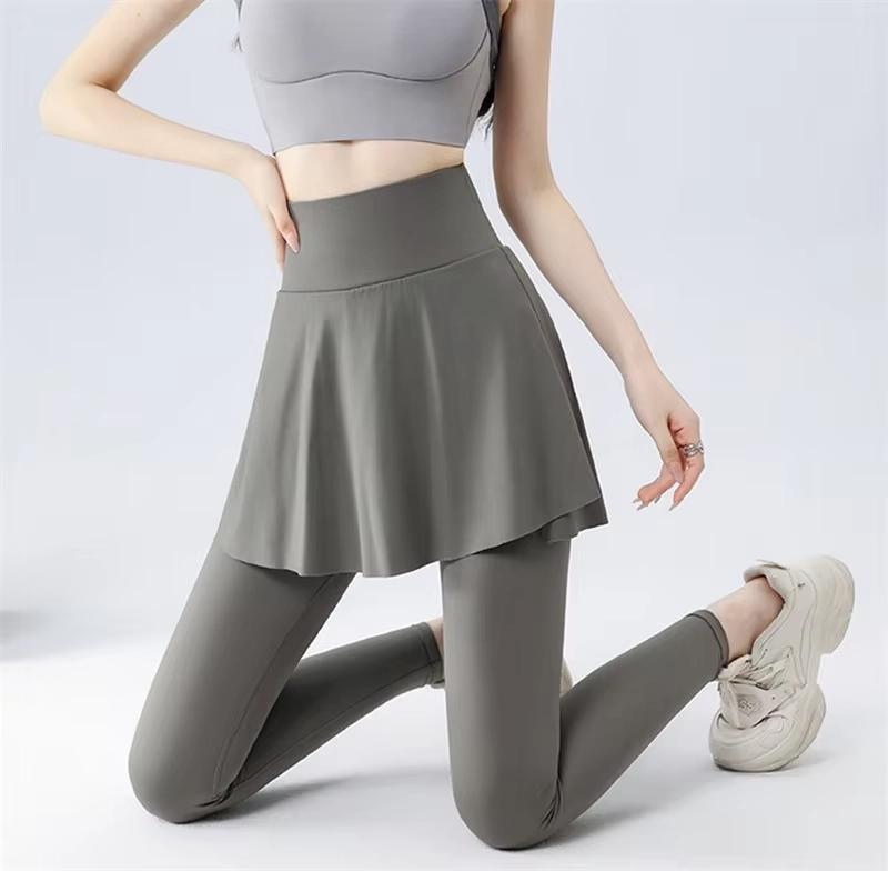 Leggings da golf con gonna a vita alta e rivestimento aperto sul retro